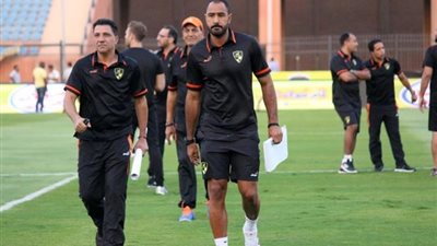 محمد شوقي يحدد موقفه من منصب مدير الكرة في الأهلي (خاص)