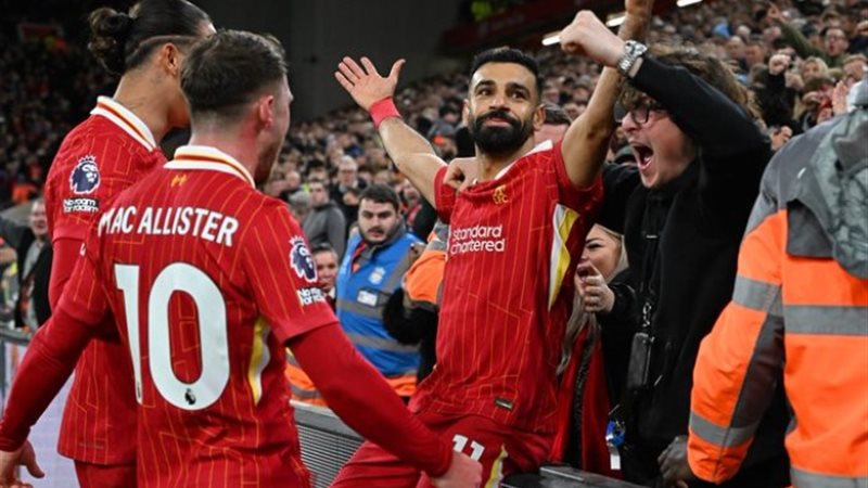 لاعبو ليفربول