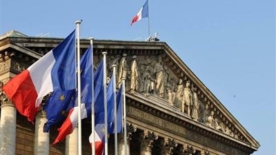 الخارجية الفرنسية: ندعو للعمل على بناء الوحدة السورية وإيقاف عمليات القتال