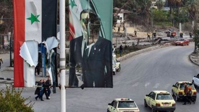 تداعيات سقوط نظام بشار الأسد، خبير يوضح التأثير الاقتصادي والحلول الممكنة