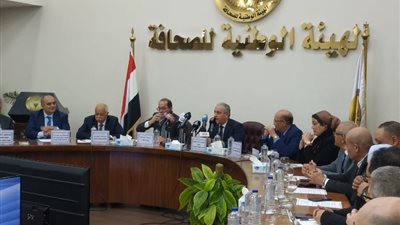 وزير المالية يكشف حصيلة ضرائب لاعبي كرة القدم والفنانين والإعلاميين