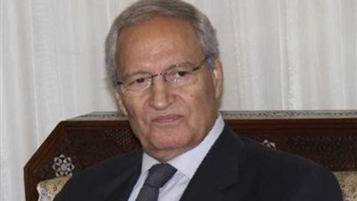 نائب الرئيس السوري السابق يحذر من 