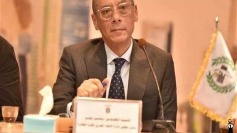 ياسر قمر