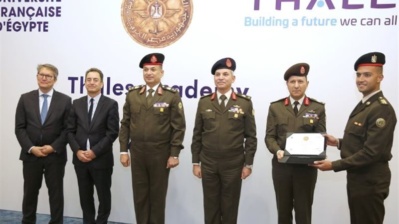 خلال تسليم شهادات اجتياز البرامج التدريبية