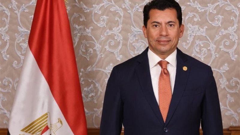وزير الشباب والرياضة