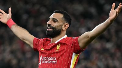 قرار مفاجئ يحسم مستقبل محمد صلاح مع ليفربول