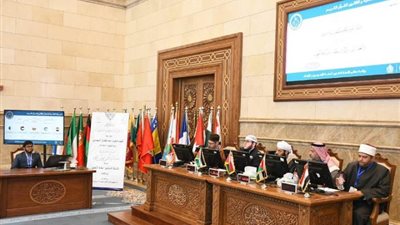 كتاب الله يجمعهم، 18 قارئ بغير اللغة العربية يتنافسون بمسابقة القرآن الكريم (صور)