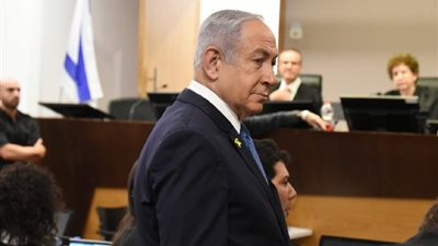 نتنياهو يتجاهل قضايا الفساد: أخوض حربا على 7 جبهات وأذهب للمحكمة
