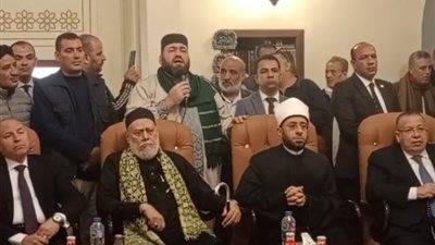وزير الأوقاف ونقيب الأشراف يفتتحان مسجد 