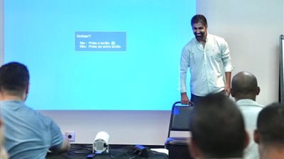 طائرة الأهلي، مهند مجدي يجتمع باللاعبين والجهاز الفني قبل مواجهة برايا كلوب