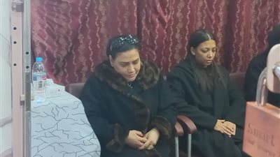 بدرية طلبة تستقبل غدًا العزاء الثاني فى وفاة والد بناتها بمسجد الشرطة