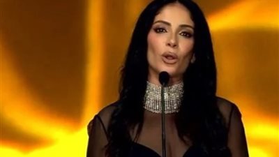 منى زكي عن فيلم الست: كنت مترددة ومروان حامد أقنعني بقبول العمل