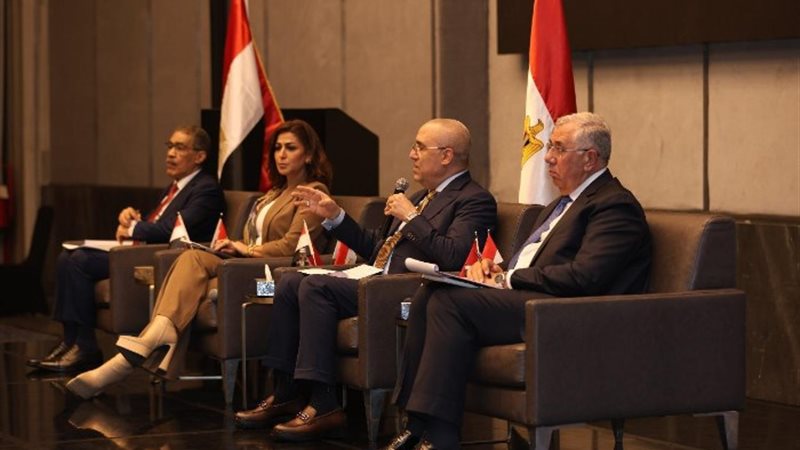 الشخصيات العامة والسياسية المشاركة في حوار اليوم