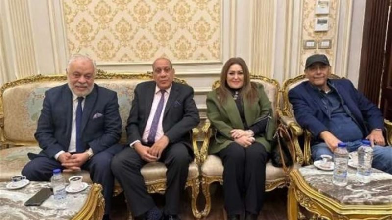 أشرف زكي