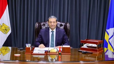محافظ دمياط يناقش الموقف التنفيذي لمشروعات الطرق بكفر سعد