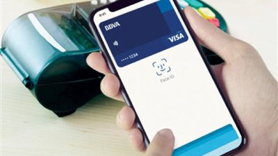 من الساعة أو الموبايل، 10 معلومات عن خدمة «Apple Pay»