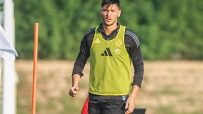 أشرف داري: هدفنا رفع كأس التحدي والاحتفال مع جماهير الأهلي
