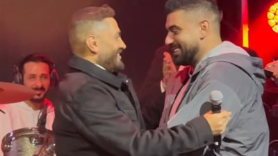 تامر حسني يوجه رسالة لـ آدم بعد حفلهما بالكويت: «غالي على قلبي»