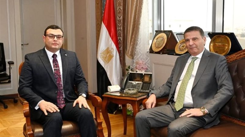 وزيرا الزراعة والإسكان