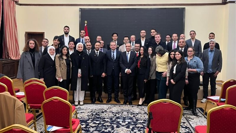 وزير الخارجية والهجرة يلتقي برموز الجالية المصرية في الصين
