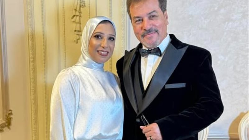 علاء قوقة وزوجته