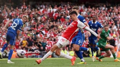 أرسنال يتعادل سلبيا مع إيفرتون في قمة الدوري الإنجليزي