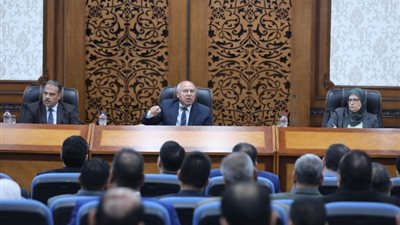 كامل الوزير: خطة حكومية لتطوير المناطق الصناعية غير المخططة قريبًا