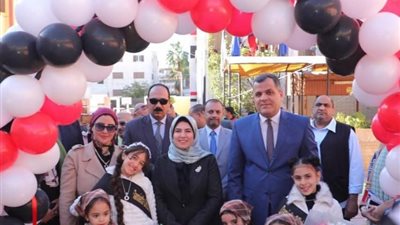 نائب محافظ دمياط تفتتح معرضا لتسويق منتجات المدارس ضمن 