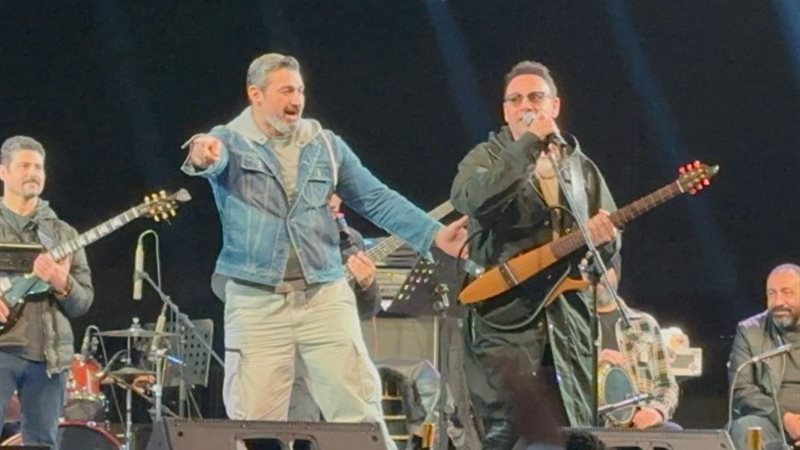 مصطفى قمر