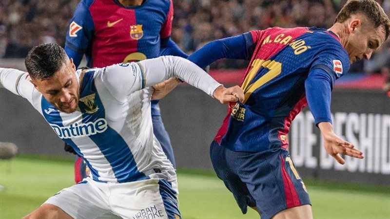 برشلونة وليجانيس