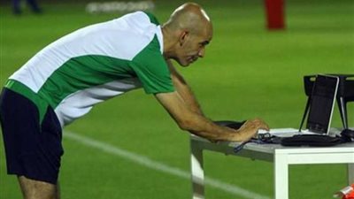 الفرنسي «بوزيان» يصل الزمالك للانضمام لجهاز جروس
