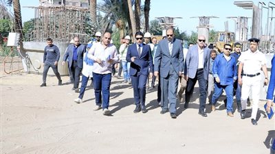 بعد 35 عاما، محافظ سوهاج ينهي نزاعا مع شركة تجارية بحي الكوثر