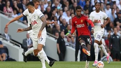توتنهام هوتسبير يستضيف مانشستر يونايتد في ربع نهائي كأس كاراباو اليوم