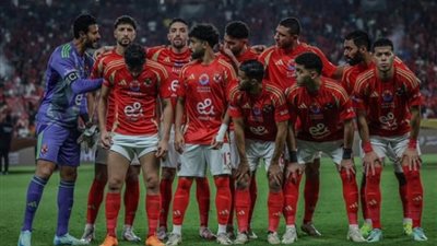 «عمر كمال وبيرسي تاو والشناوي»، ثلاثي الأهلي يعود لمران اليوم