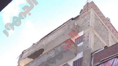 خسائر الفيضة الصغرى مستمرة، انهيار شرفة عقار في الإسكندرية وإصابة 7 أشخاص