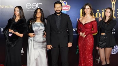 نجوم الفن تتألق على ريد كاربت مهرجان الأفضل لعام 2024