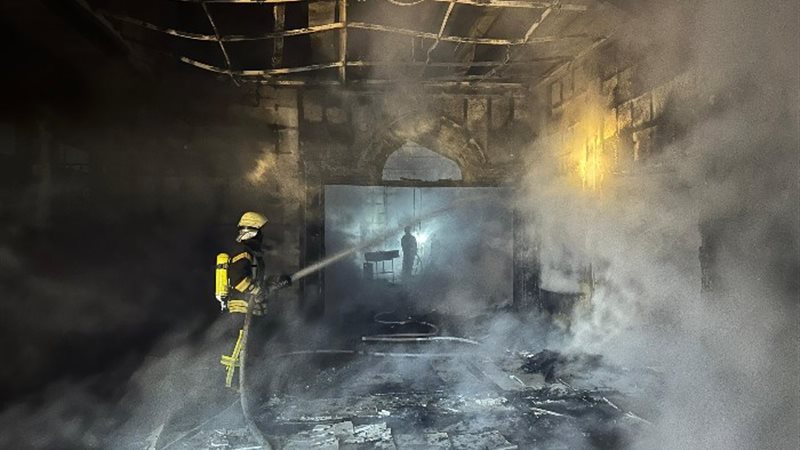 حريق كبير في ملعب الحمدانية