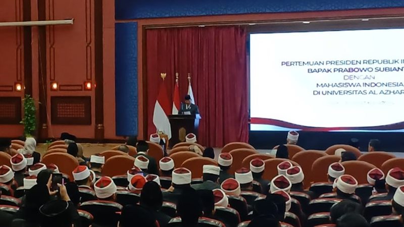 الرئيس الإندونيسي فرابوو سيبانتو في قاعة مؤتمرات الأزهر