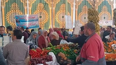 افتتاح معرض سوق «اليوم الواحد» بمحافظة كفر الشيخ بتخفيضات تصل إلى 30%