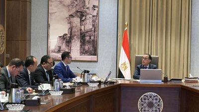 رئيس الوزراء: تعديلات تشريعية في قانون الجمارك لخفض تكلفتها