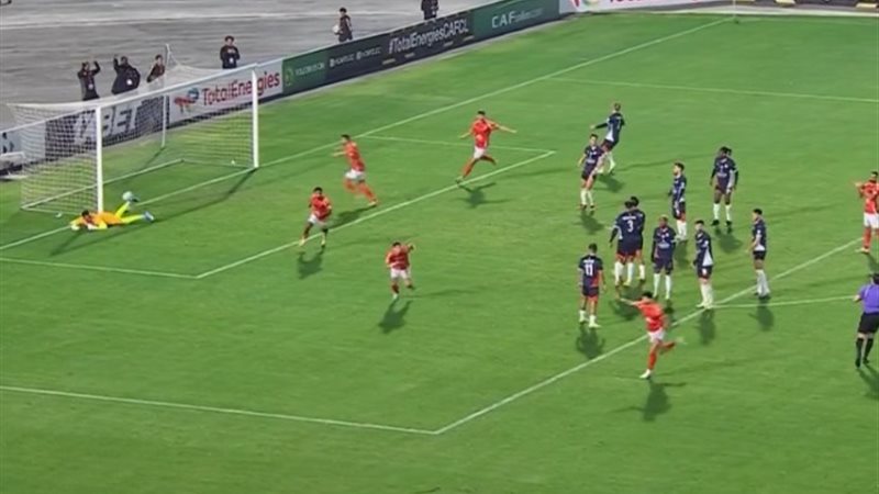 مباراة الأهلي وشباب بلوزداد