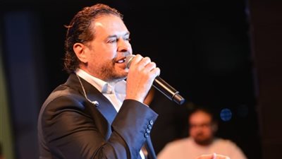 تخريب مدرسة وتهديد بالموت، راغب علامة في «قفص» حسن نصر الله
