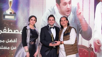تكريم مصطفى خاطر وأحمد شيبة في حفل توزيع جوائز STARS بدبي (صور)