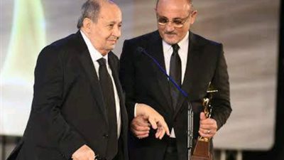 عيد ميلاد المخرج شريف عرفة، كيف كسر قاعدة «وحيد حامد» في أفلامه؟