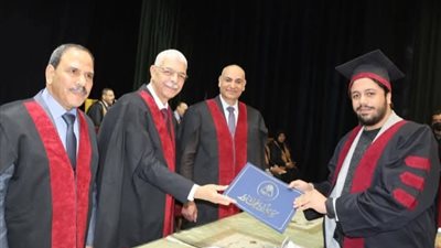 جامعة المنوفية تكرم 62 من أوائل الكليات والحاصلين على الماجستير والدكتوراة