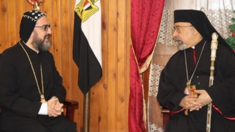 كاهن الكنيسة السريانية وبطريرك الكاثوليك