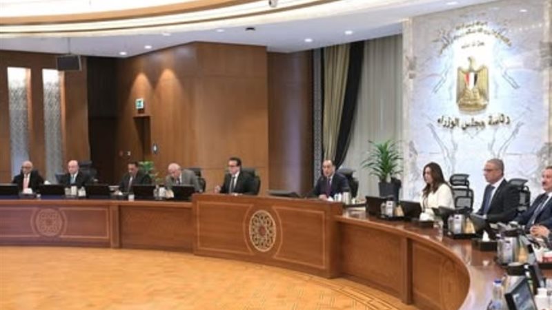 خلال الاجتماع
