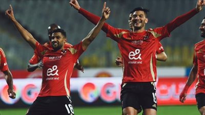 شوبير ورباعي في الوسط، مفاجأت في تشكيل الأهلي أمام إنبي في الدوري