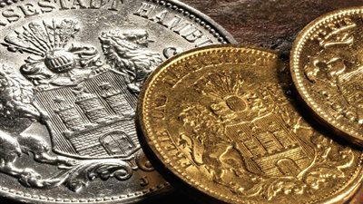 الفضة تتفوق على الذهب في 2024 (تفاصيل)