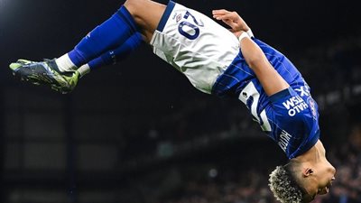 تشيلسي يفقد وصافة الدوري بعد السقوط أمام إيبسويتش بهدفين نظيفين (فيديو)